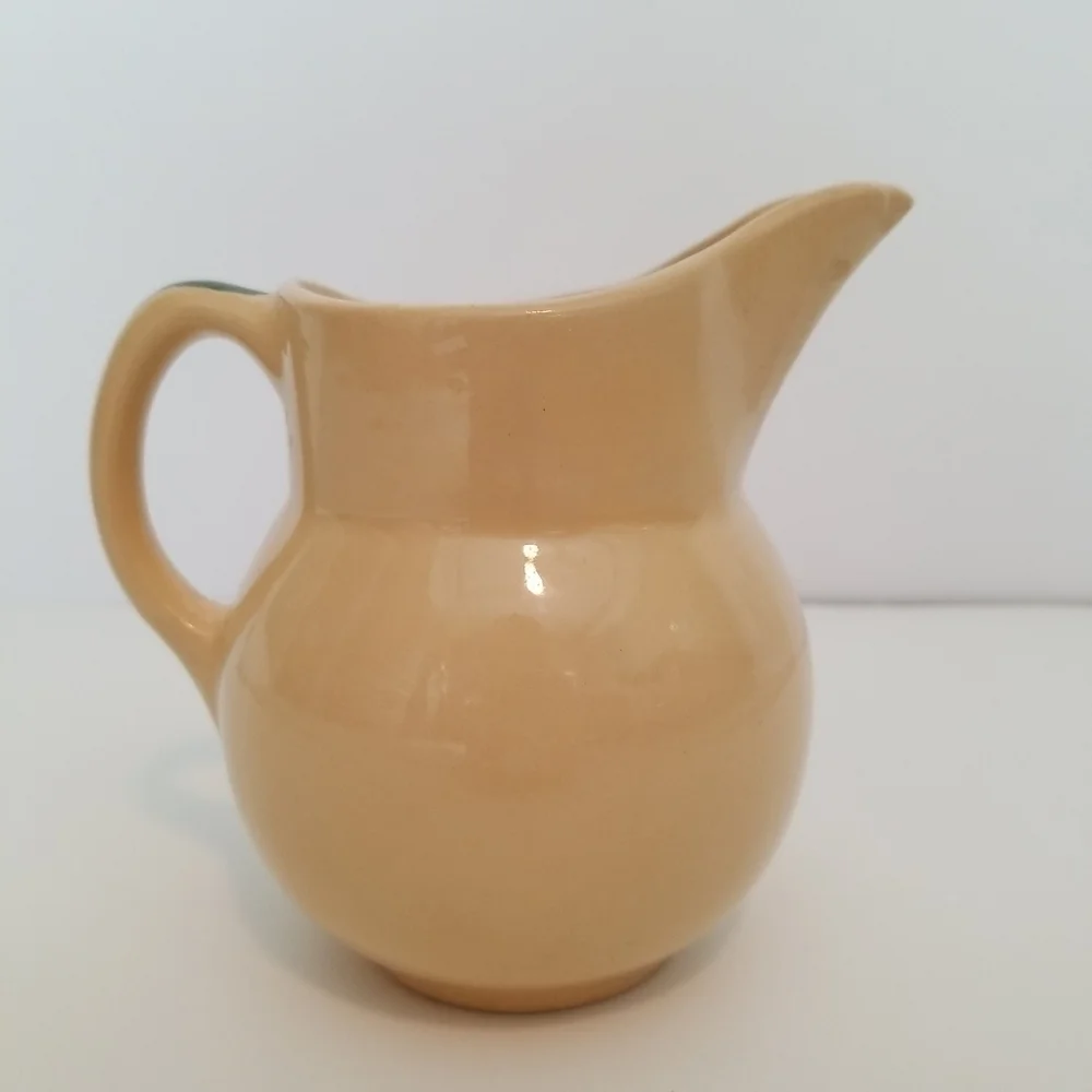 Vintage Watt Pottery #15 syrup cream Red Bud Teardrop pitcher